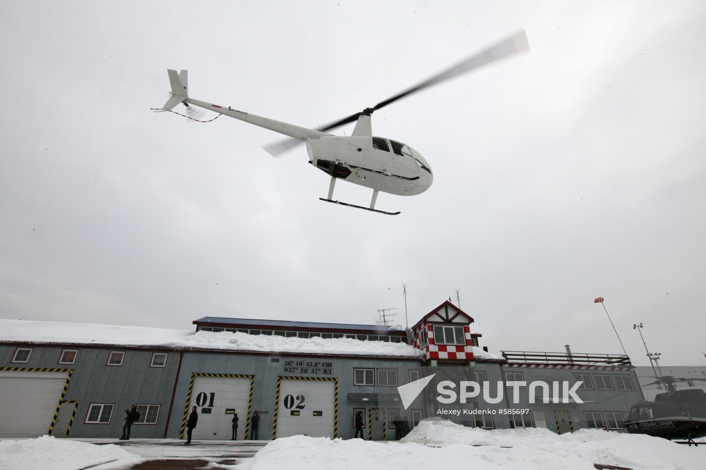 Helicopter piloting master-class at Aerosoyuz club