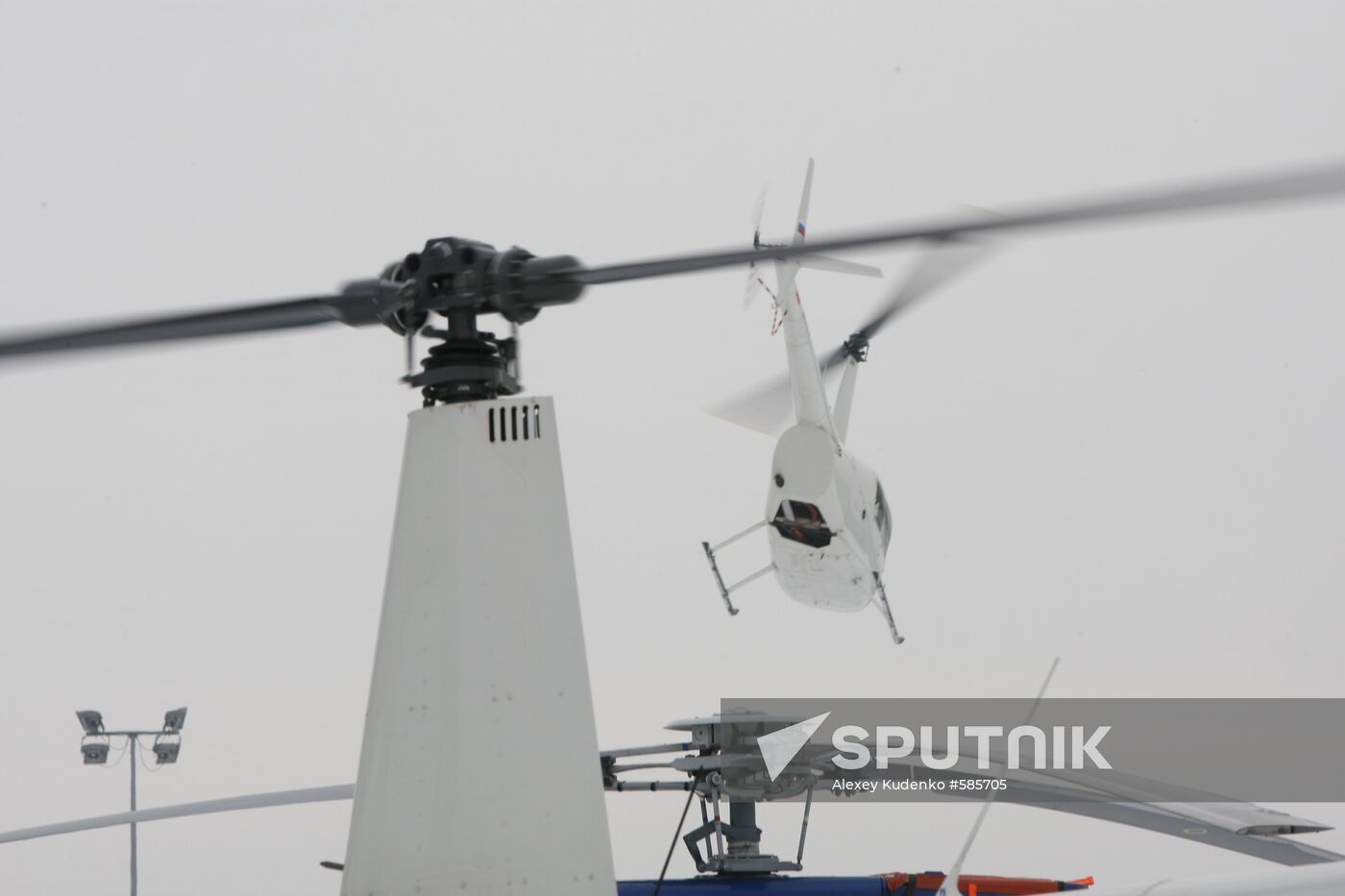 Helicopter piloting master-class at Aerosoyuz club