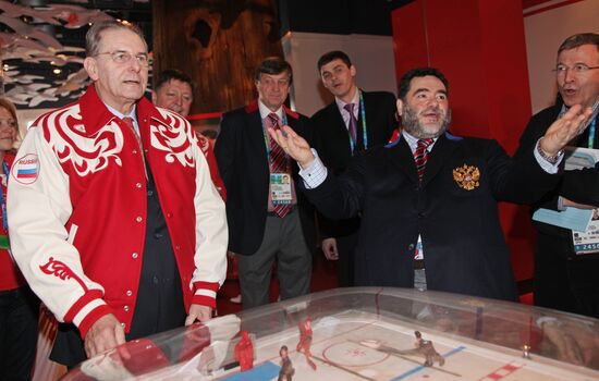 Mikhail Kusnirovich, Jaques Rogge, Gilbert Felli