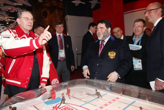 Jaques Rogge, Mikhail Kusnirovich, Dmitry Chernyshenko