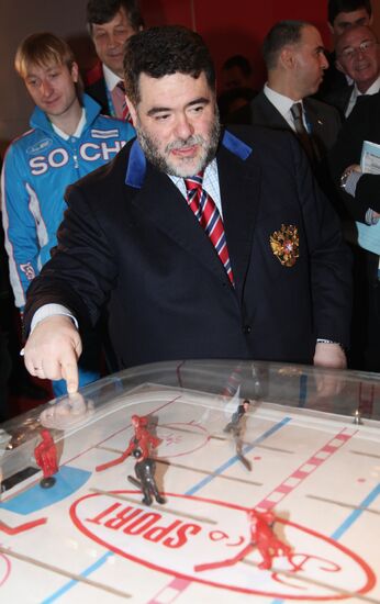 Mikhail Kusnirovich, Yevgeny Plushchenko