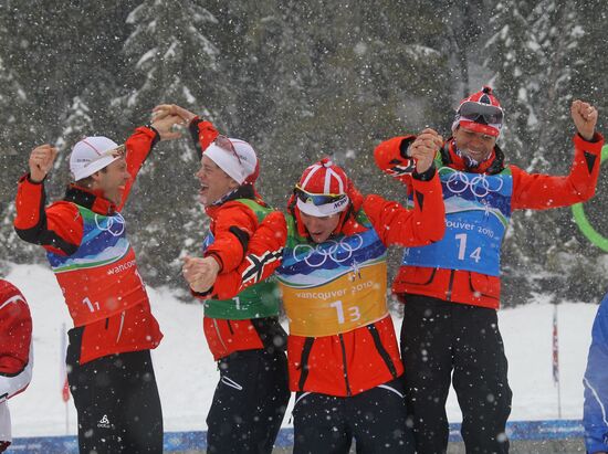 Norwegian biathletes win gold in men's relay