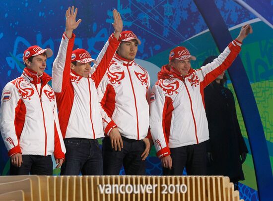 Russian biathletes won bonze in men's relay