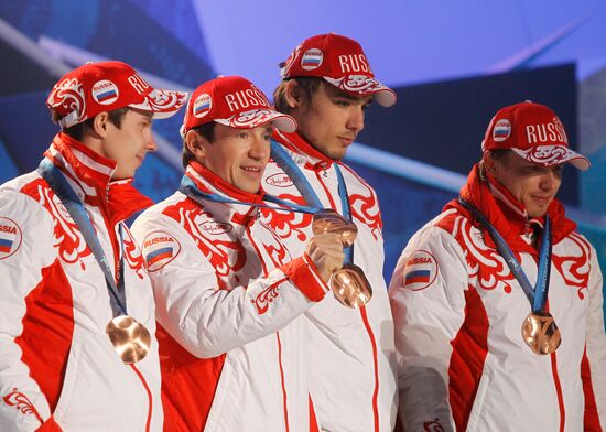 Russian biathletes won bonze in men's relay