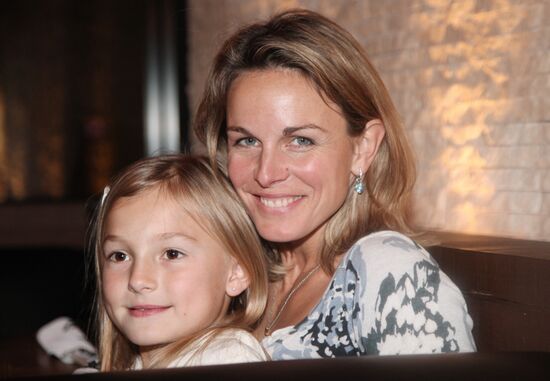 Yekaterina Gordeeva with her daughter, Liza
