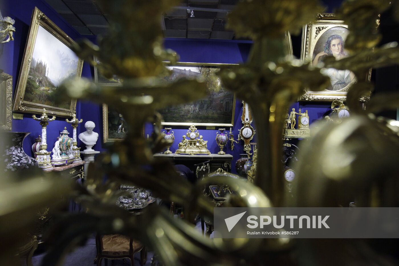 Opening the 28th Russian Antique Salon