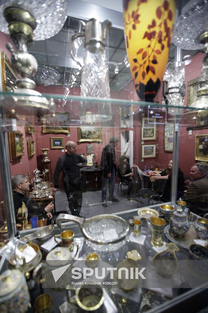 Opening the 28th Russian Antique Salon