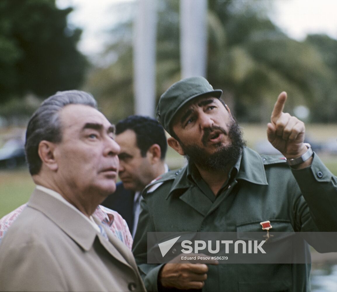 Leonid Brezhnev and Fidel Castro