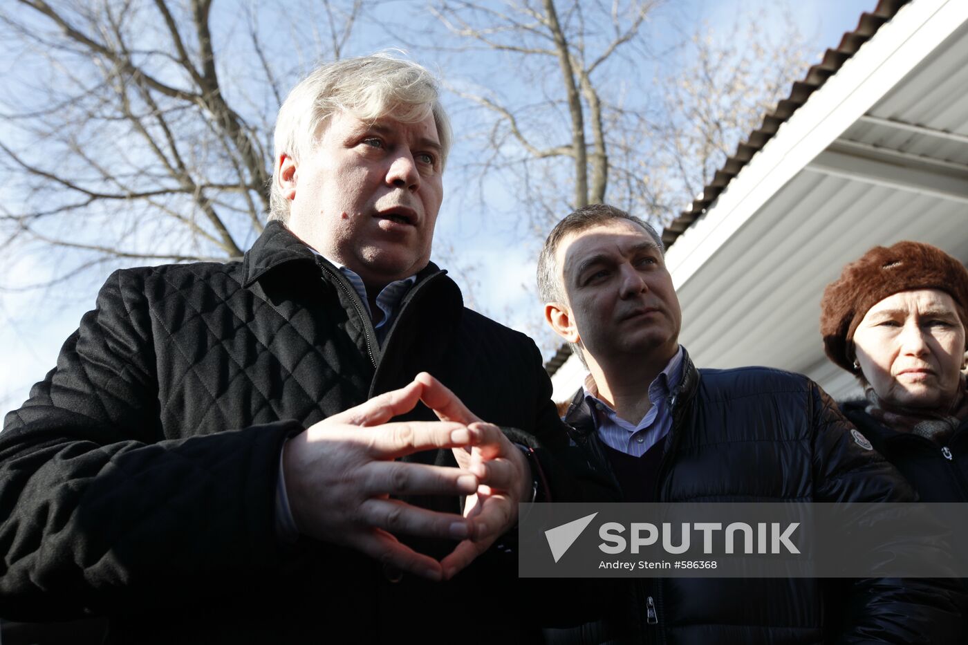 Attorney Anatoly Kucherena visits Rechnik village