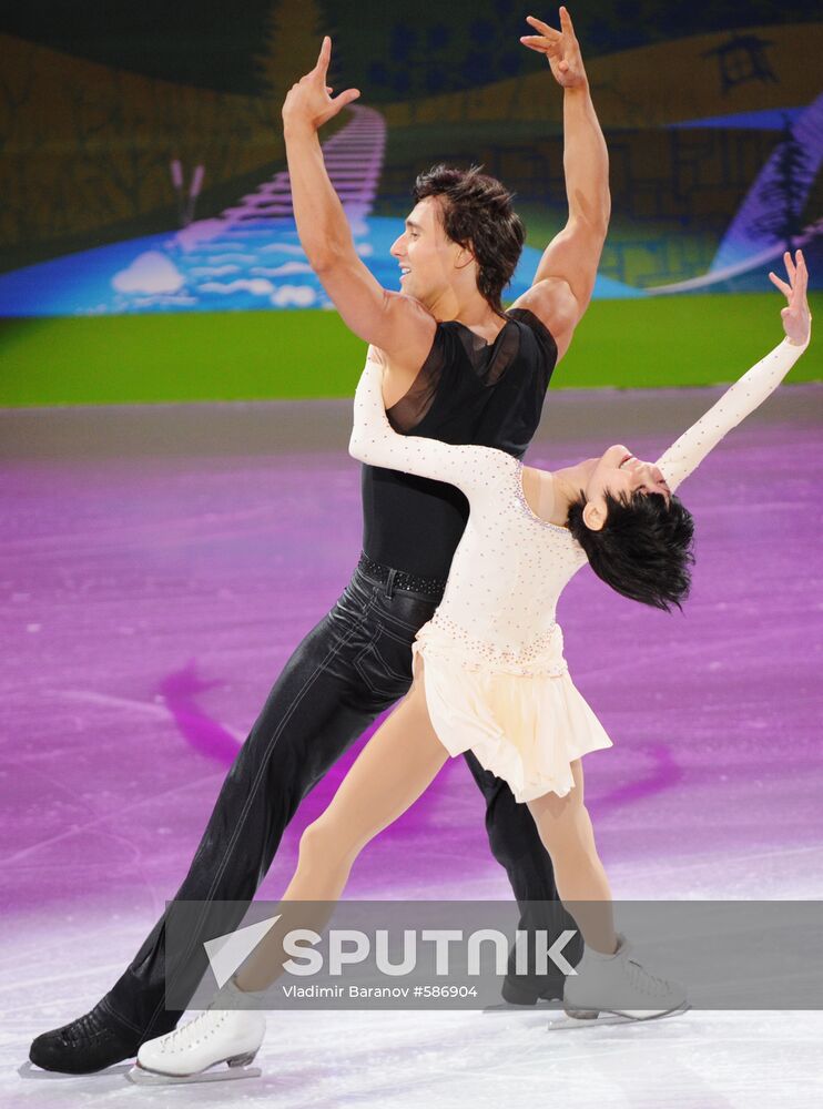 Yuko Kawaguchi, Alexander Smirnov