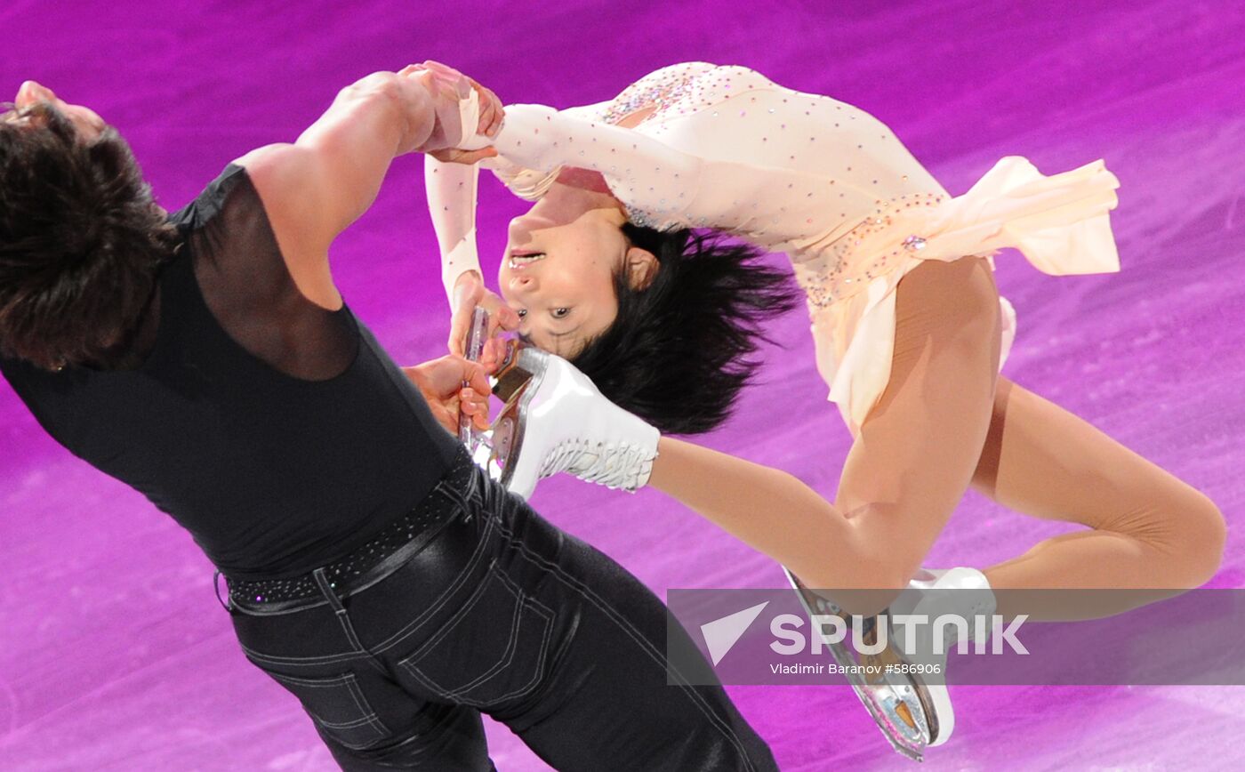 Yuko Kawaguchi, Alexander Smirnov