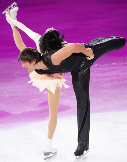 Yuko Kawaguchi, Alexander Smirnov