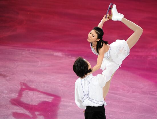 Quing Pang, Jiang Tong