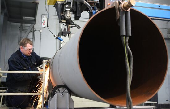 Semi-automatic welding