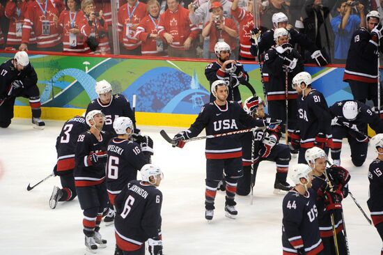 U.S. ice hockey team won silver medals