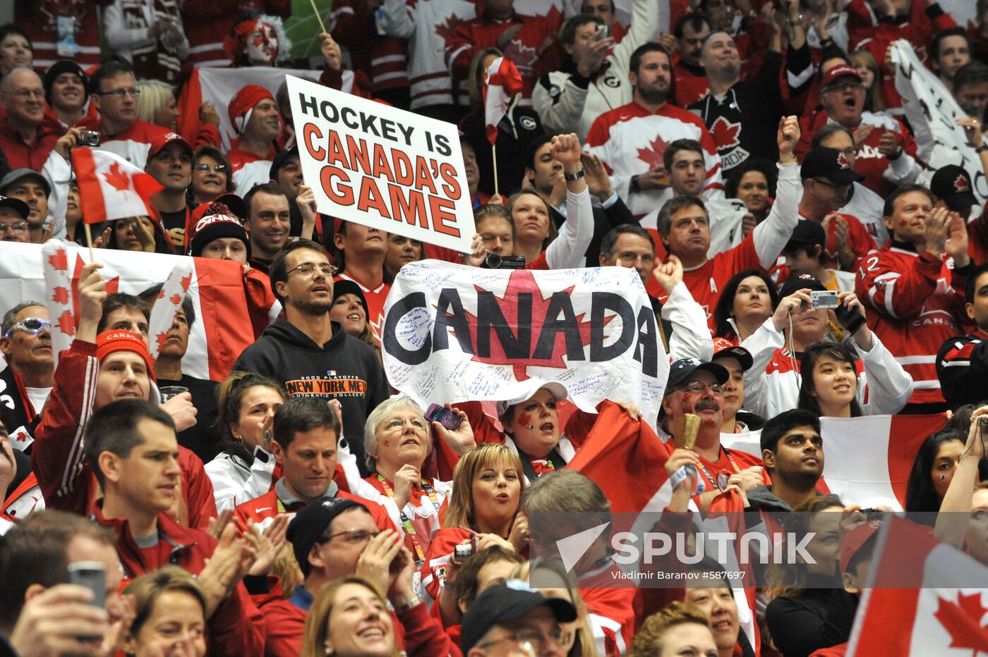 Canadian ice hockey fans