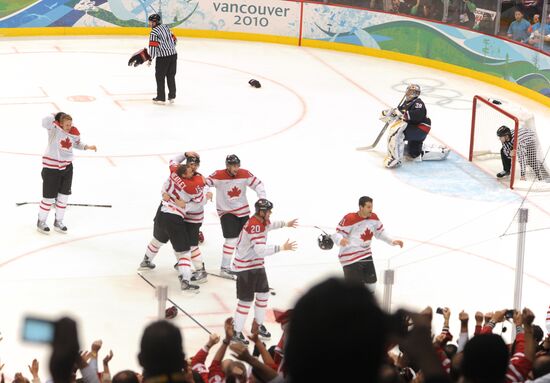 Canadian ice hockey team wins gold