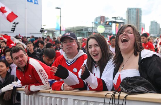 Canadian fans