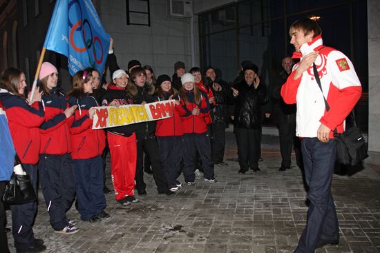 Anton Shipulin arrives in Yekaterinburg