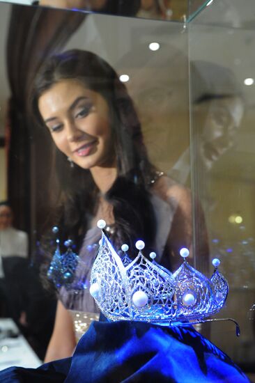 New Miss Russia crown