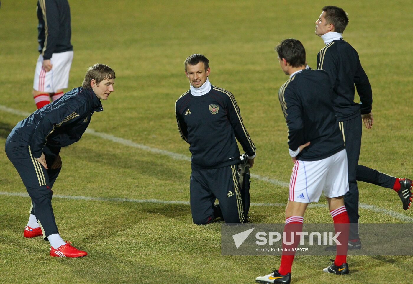 Roman Pavlyuchenko and Sergei Semak