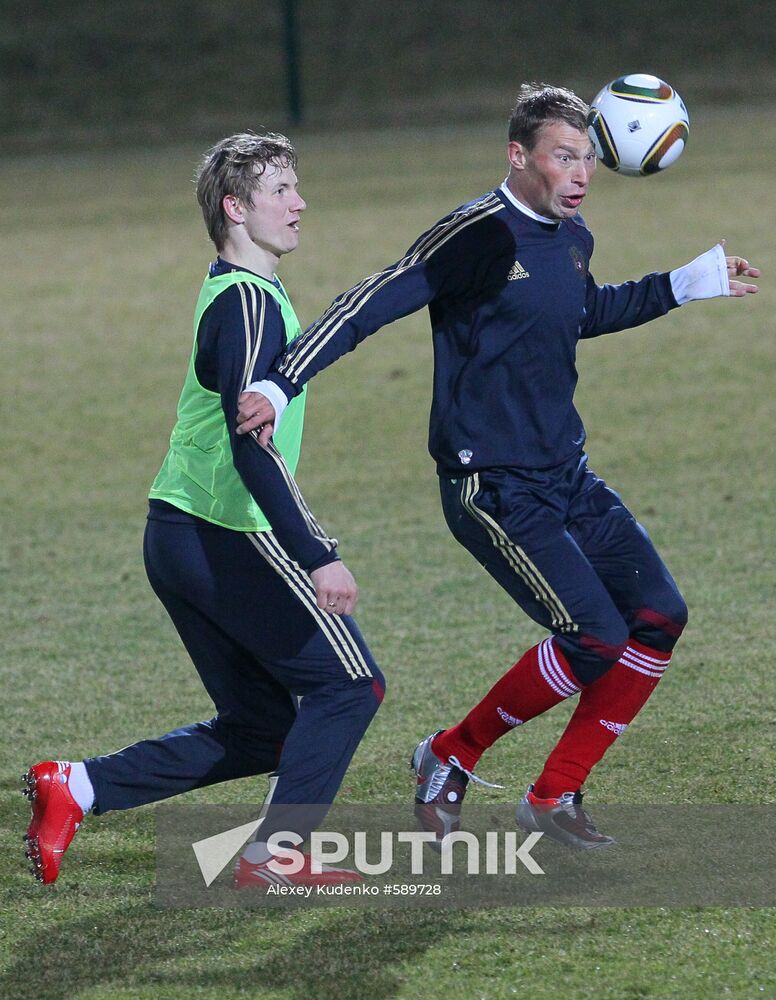 Roman Pavlyuchenko and Alexei Berezutsky