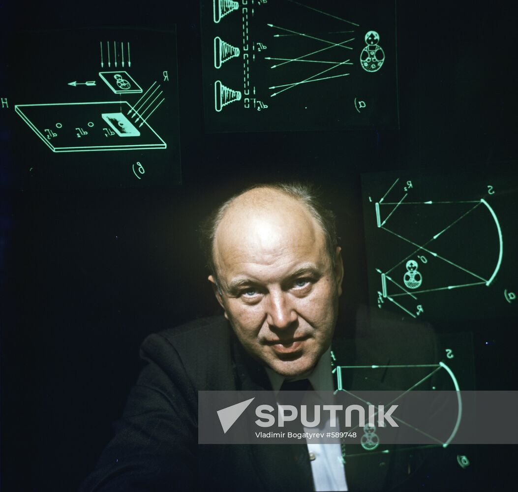 Scientist Yury Denisyuk