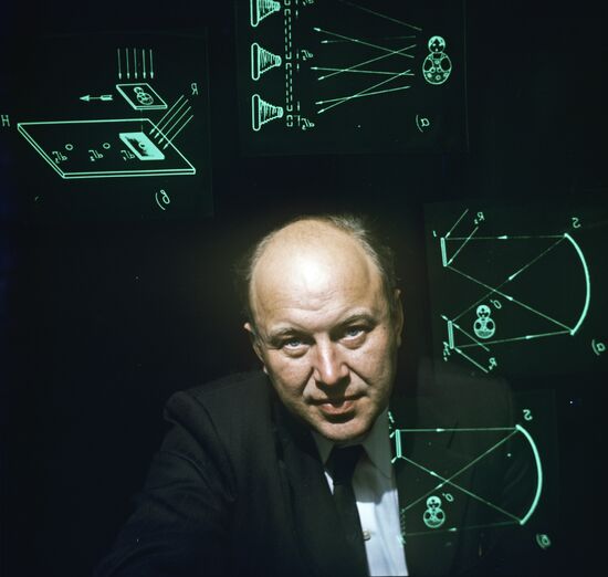 Scientist Yury Denisyuk