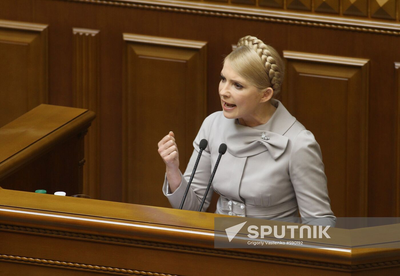 Ukraine parliament dismisses Yulia Tymoshenko's government