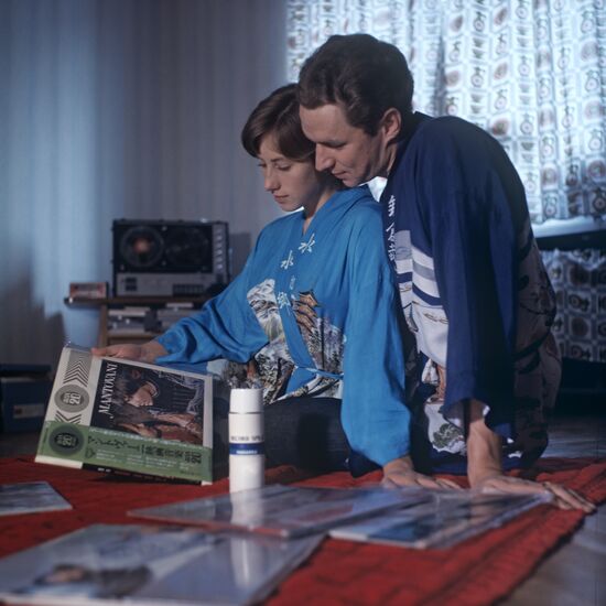 Figure Scaters Liudmila Smirnova and Alexey Ulanov