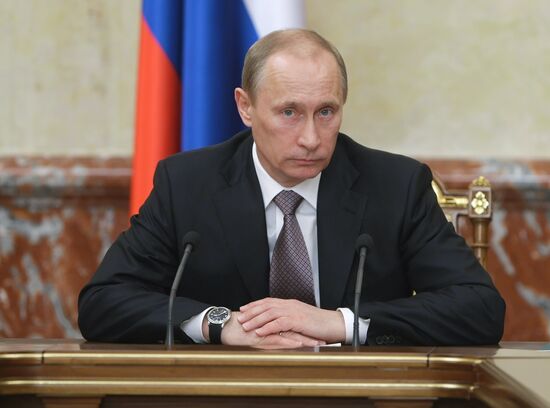 Vladimir Putin chairs meeting of Russian Government