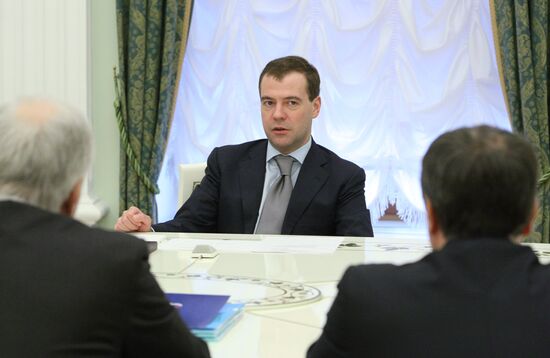 Dmitry Medvedev meets leaders of United Russia