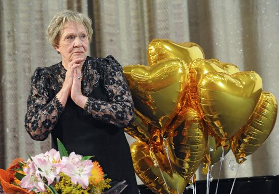 Rimma Markova celebrates her birthday