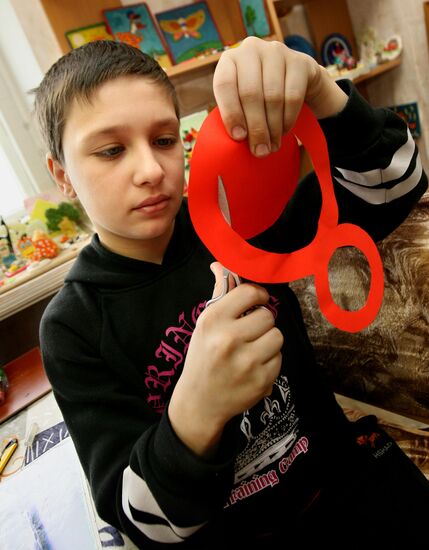 Child rehab center gets ready for March 8th holiday