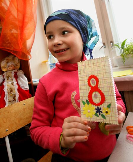 Child rehab center gets ready for March 8th holiday