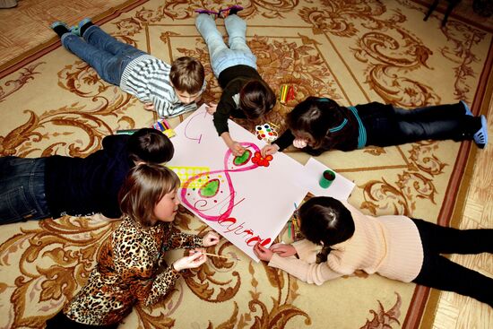 Child rehab center gets ready for March 8th holiday