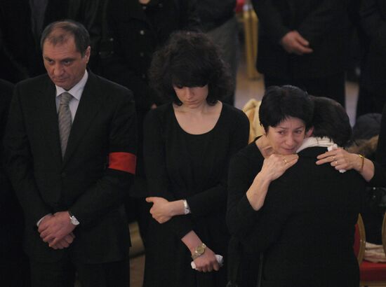 People pay last respects to Vladislav Ardzinba