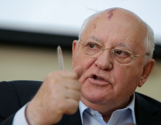 News conference of Mikhail Gorbachev