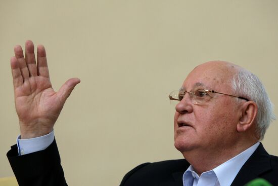 News conference of Mikhail Gorbachev