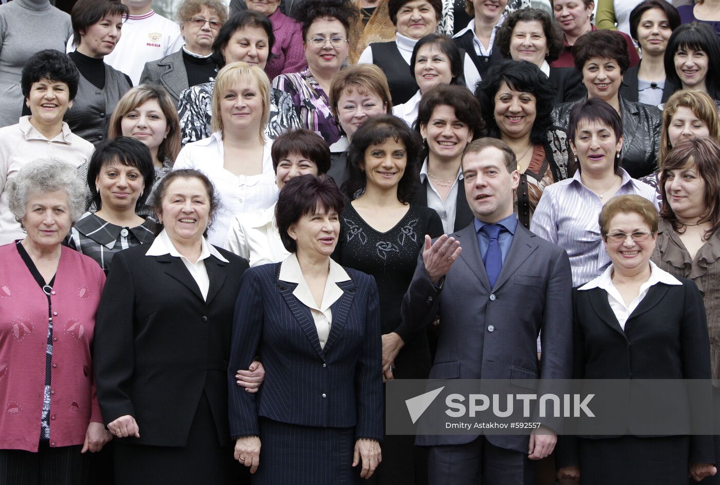 Dmitry Medvedev visits Sochi secondary school