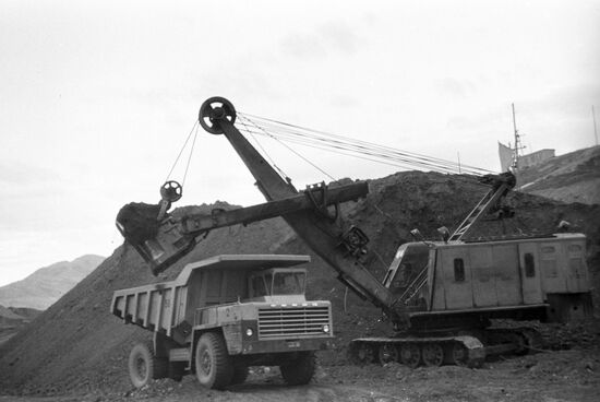 Soviet equipment in Sharyngolsky coal pit