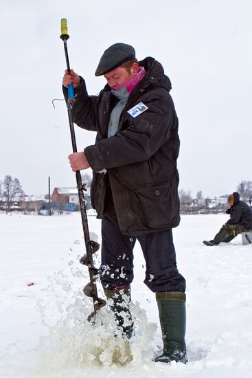 Participant of the "Chkalovskaya Rybalka 2010" fishery festival
