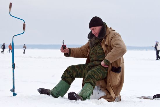 Ice fishery fan