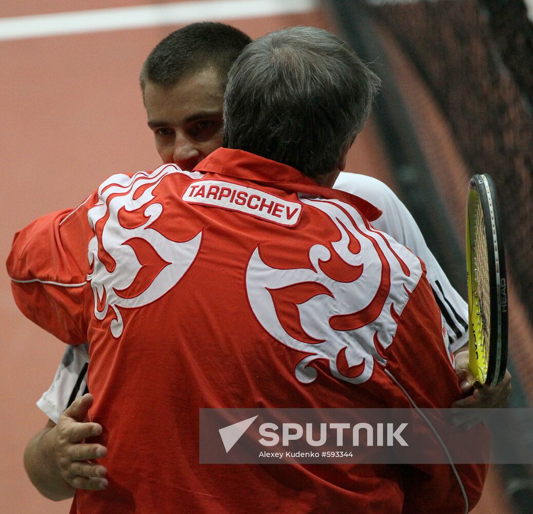 Mikhail Youzhny, Shamil Tarpischev