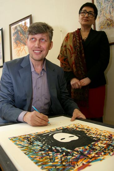 Collector Shadrin donates Salvador Dali's work to Kazan