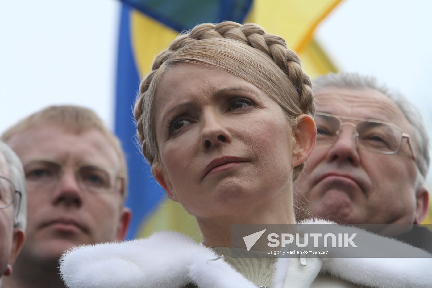 People's Democratic forces rally in Kiev