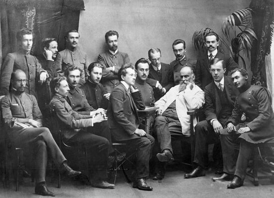 Nikolai Zhukovsky and seminar listeners