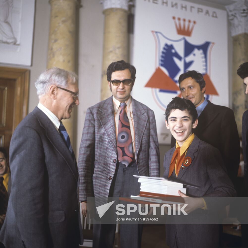 M. Botvinnik, V. Banerov, G. Kasparov and V. Ignatenko