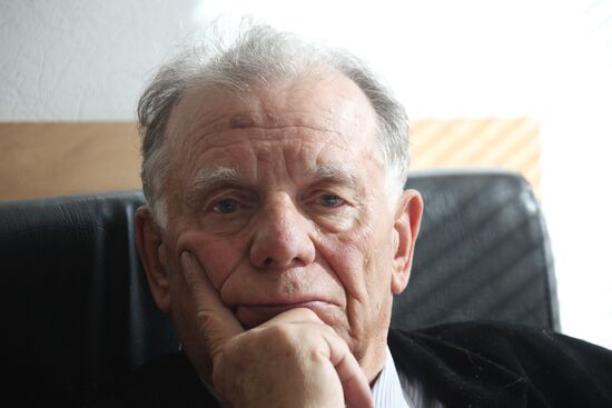 Zhores Alfyorov