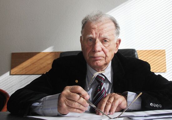 Zhores Alfyorov